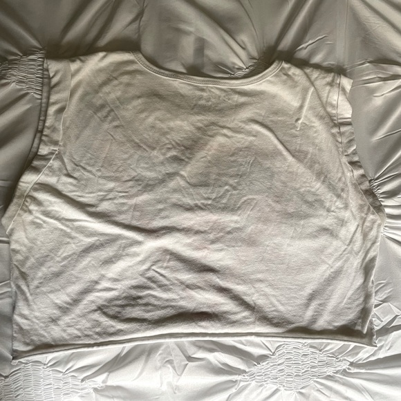 GUESS Cropped Tank - Picture 2 of 4